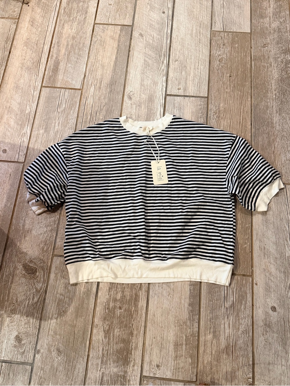 LA MIEL Black and White Striped Short Sleeve Tunic